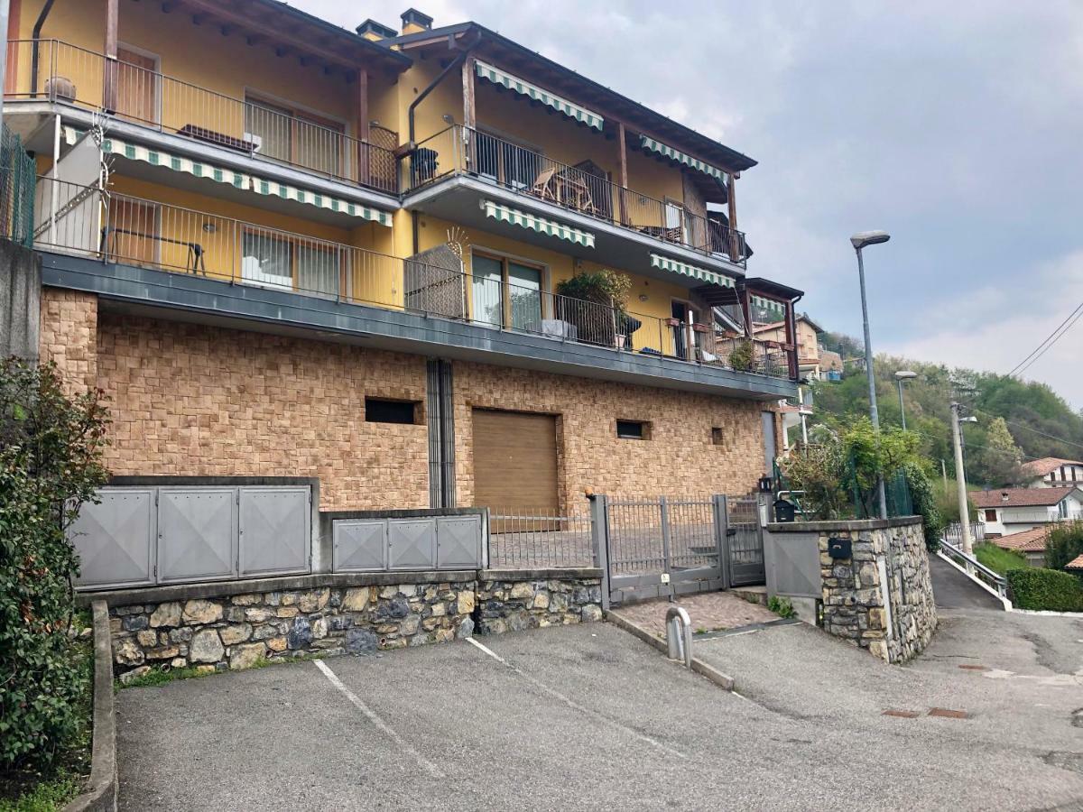 La Casa Di Rose Villa Fonteno Buitenkant foto